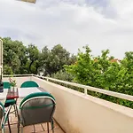 Dirk Apartamento *