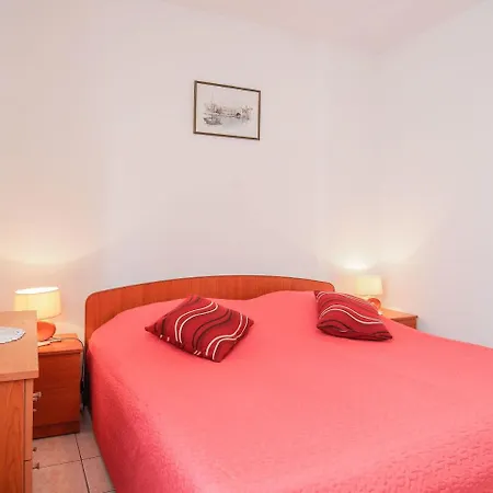 Dirk Апартаменты Хвар